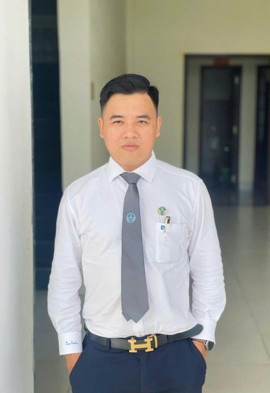 Luat-su-dat-dai-Nguyen-Huu-Ngoc