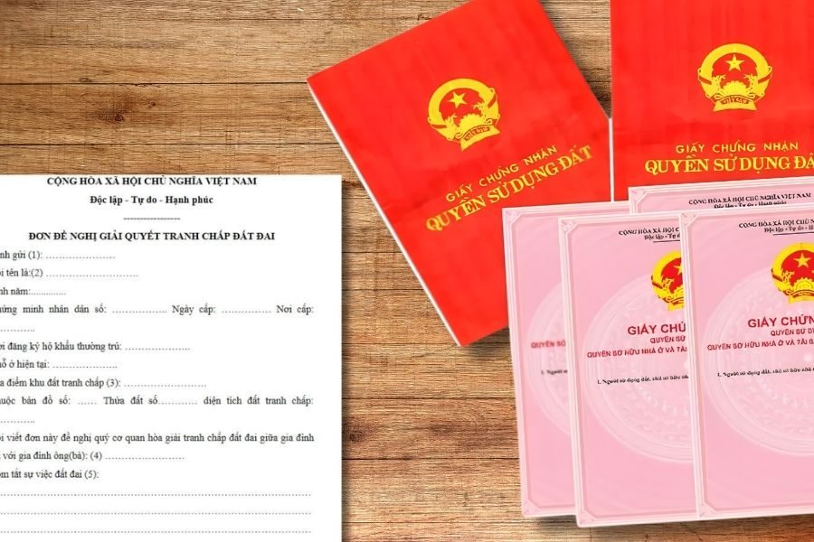 Hồ sơ gồm đơn yêu cầu, giấy tờ chứng minh